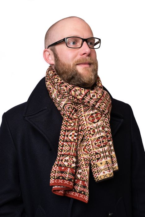 Thick Heritage colour Fair Isle scarf in old pattern